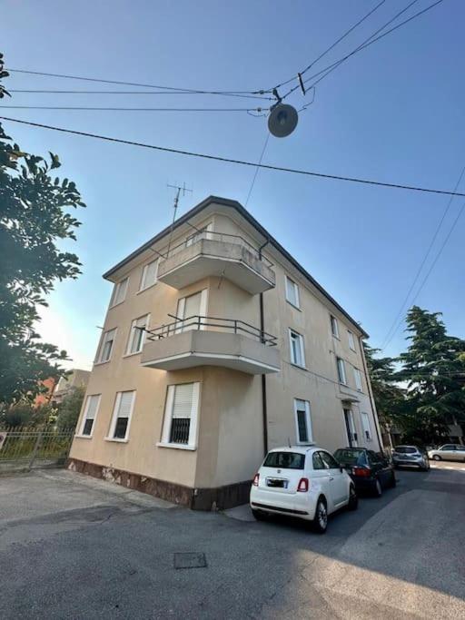 Appartamento Vicino Al Duomo Con Parcheggio Privato Pádua Exterior foto
