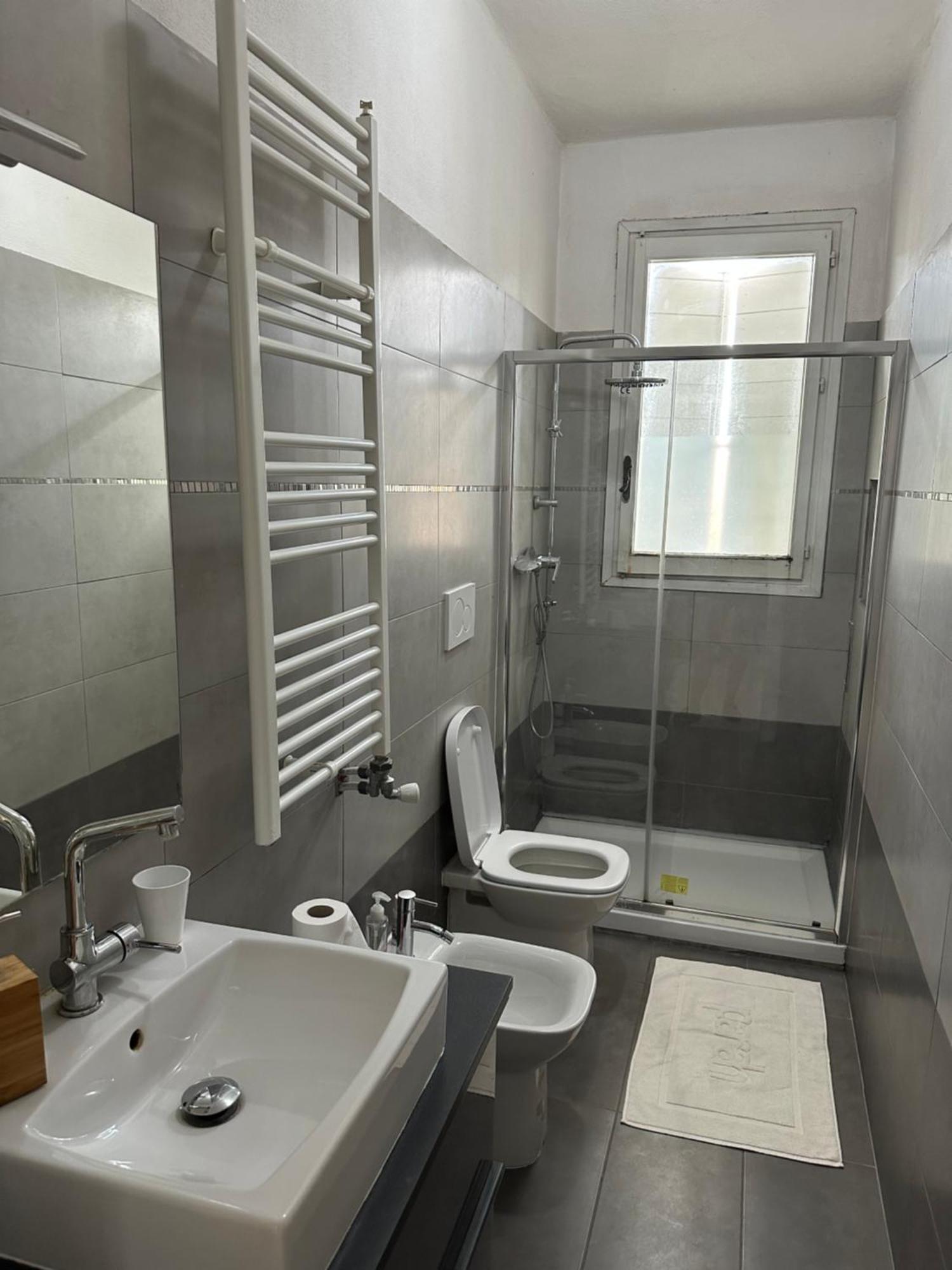 Appartamento Vicino Al Duomo Con Parcheggio Privato Pádua Exterior foto